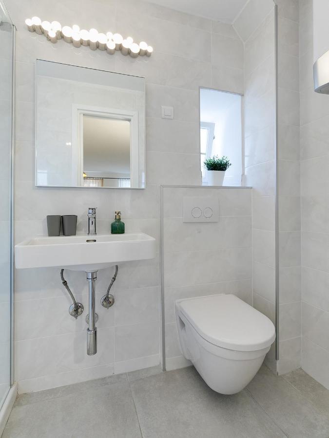 Stylish Studio Apartment By Irundo Ровинь Экстерьер фото